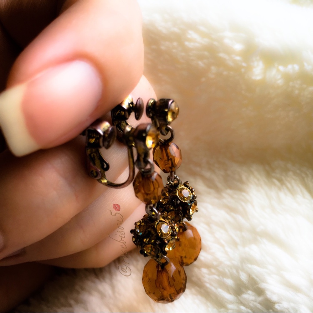 {Vintage} Screw Back Crystal Drop Earrings - Picture 3 of 3